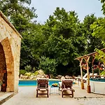 Secret Forest - Wellness Retreat & Healing (adults Only)