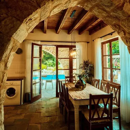 מלון Secret Forest - Wellness Retreat & Healing (adults Only) מיליו